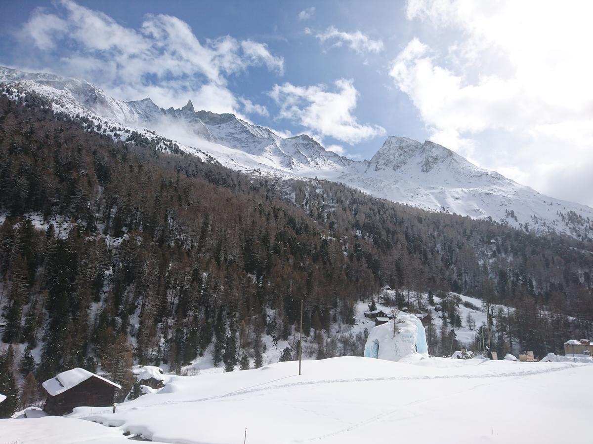 Aiguille De La Tza