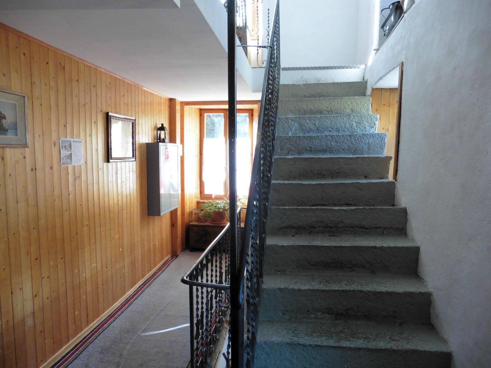 Hotel Aiguille De La Tza 2*